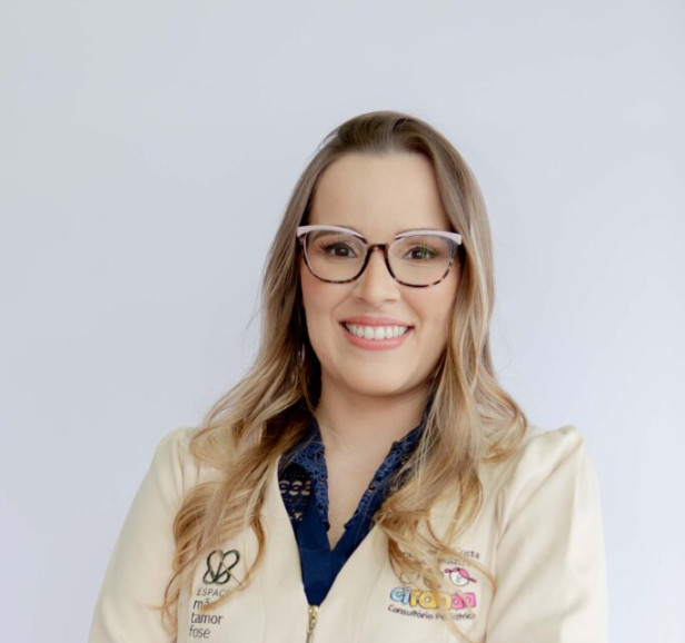 Dra. Isabella Menezes