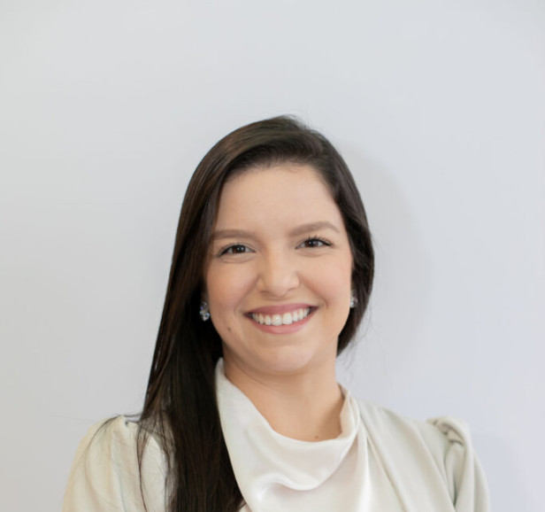 Dra. Mirela Faeirstein