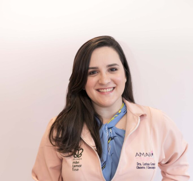 Dra. Larissa Gomes