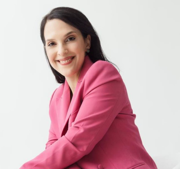 Dra. Fabianne Cavalcanti